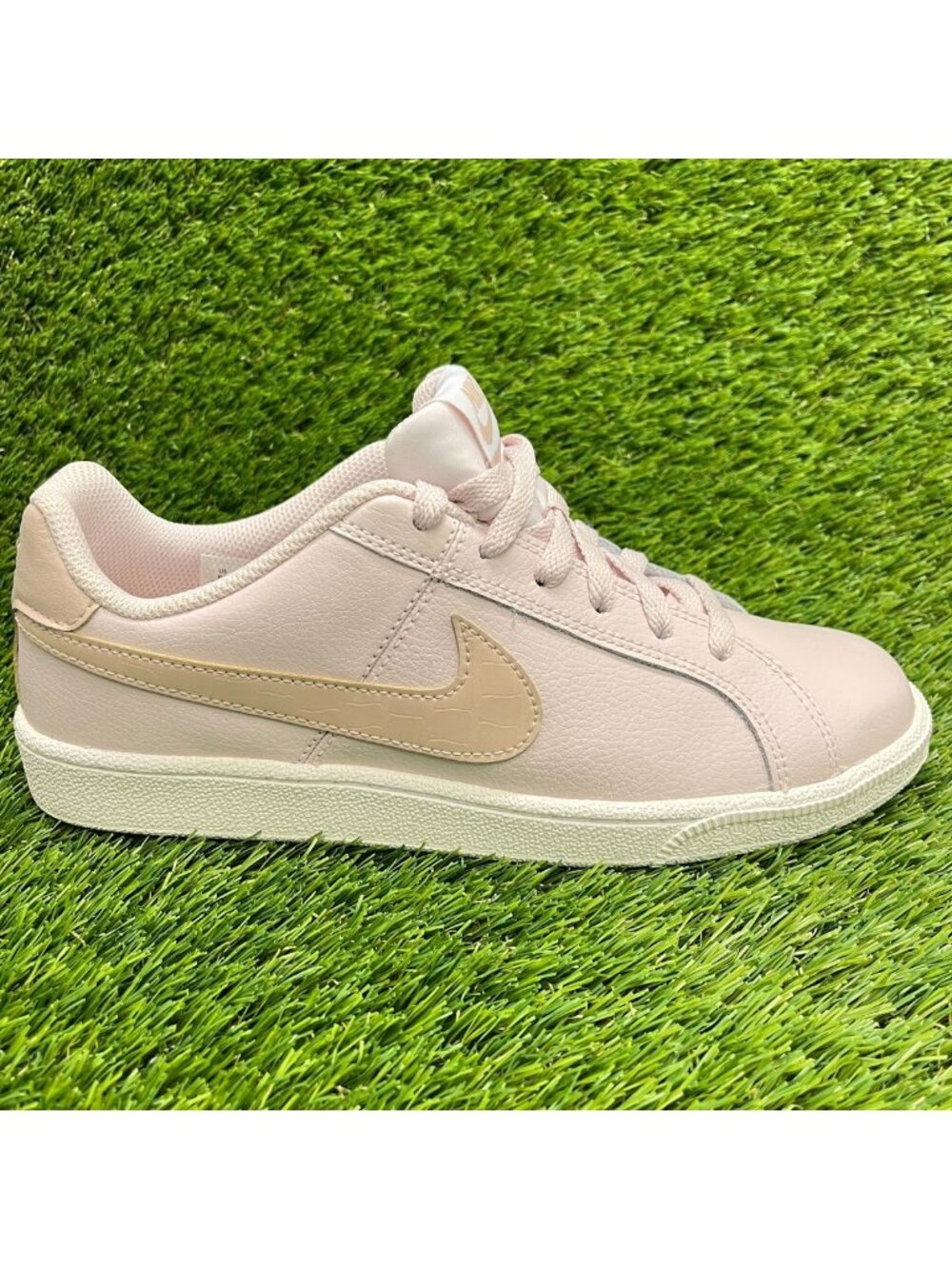 Nike Court Royale Womens Size 8.5 Pink White Athletic Leather Shoes Sneakers